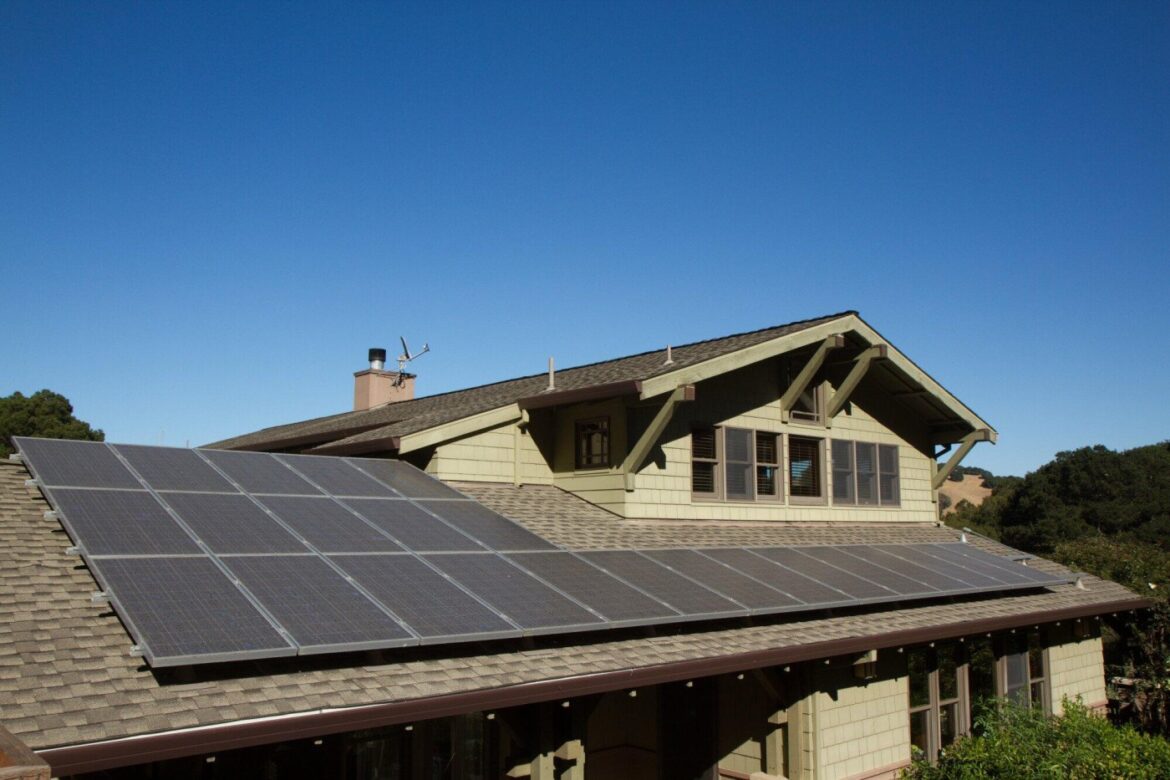 roof and gutter maintenance