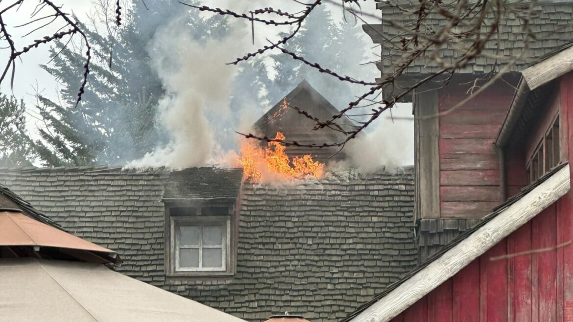 disneyland paris cowboy cookout fire